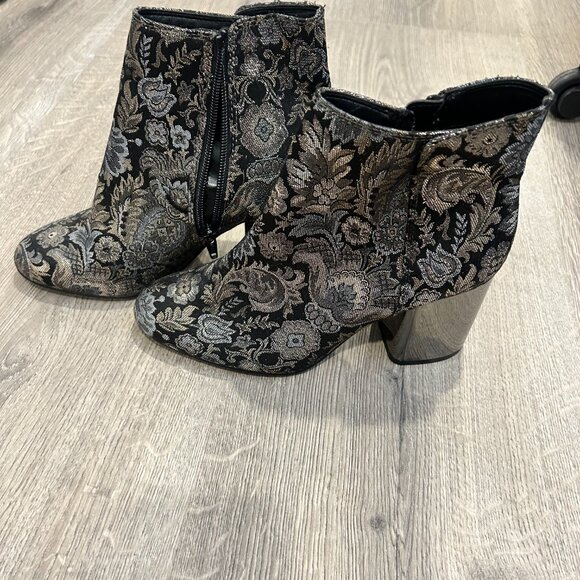 Floral, Ankle Boots - Picture 1 of 2